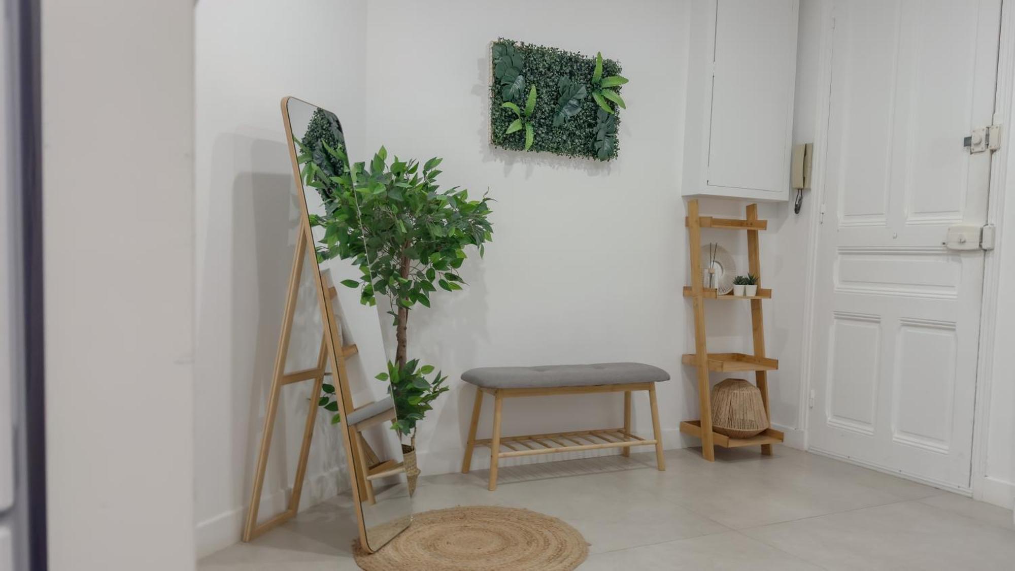 Appartement - Bright & Modern - Private Terrace - Aircon - Near Train & *